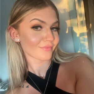 Meet your Posher, Samantha